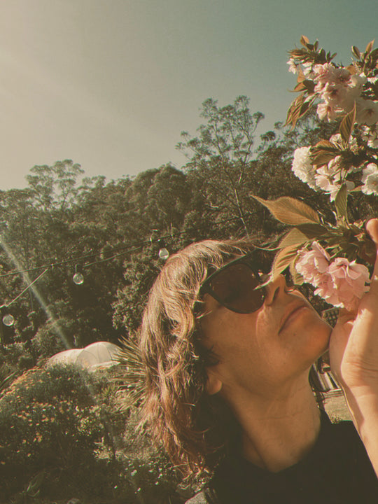 NIGHT MILK CONTOUR BALM / Rejuvenating Face Refine