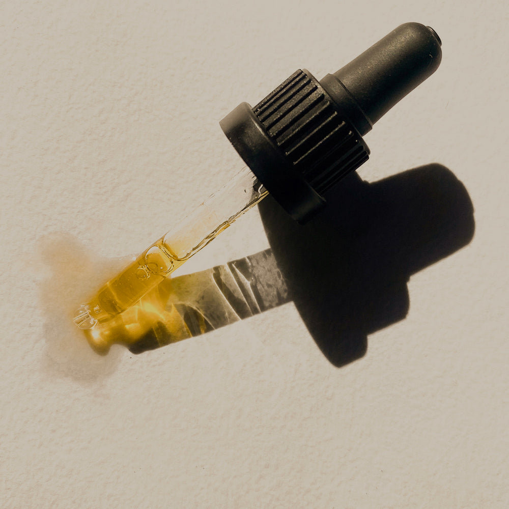 YUZU VITAMIN C SERUM / Complexion Saving Antioxidant Concentrate